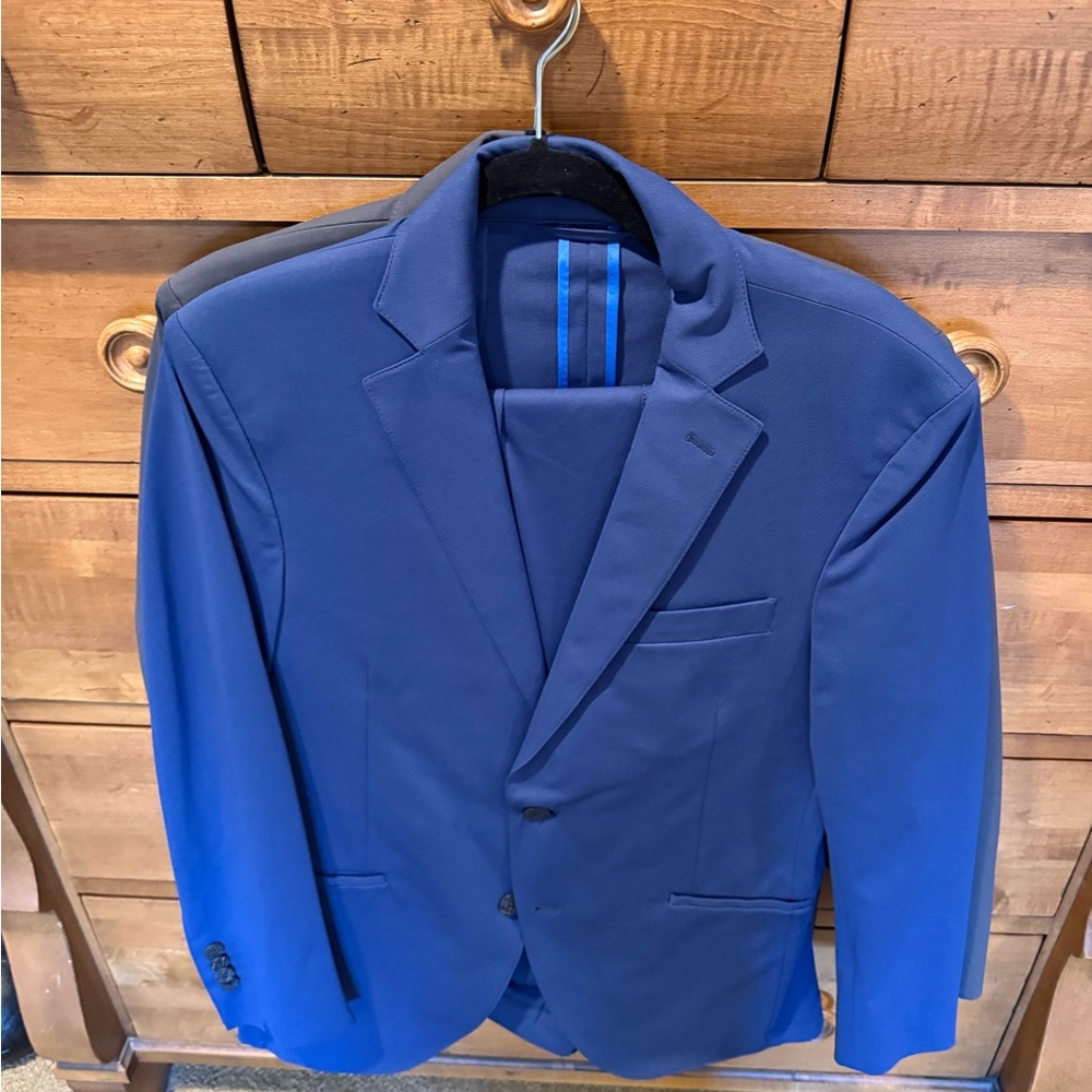 Twillory men’s suit